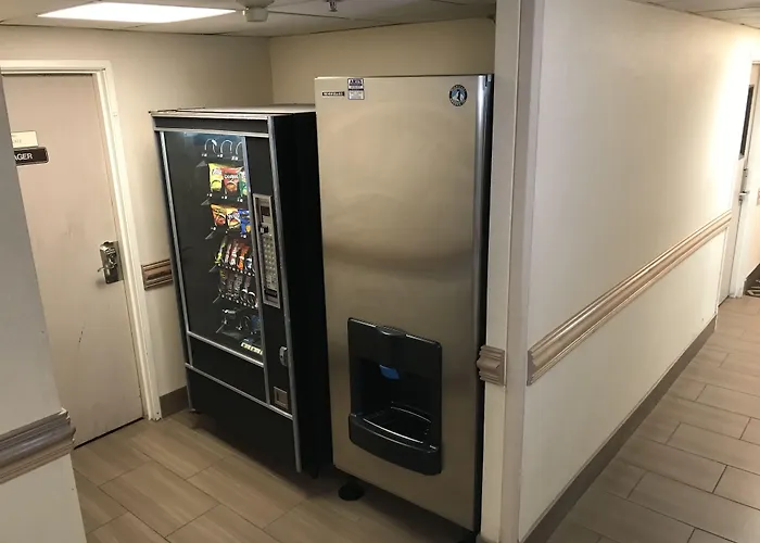 Baymont By Wyndham Grand Rapids Airport